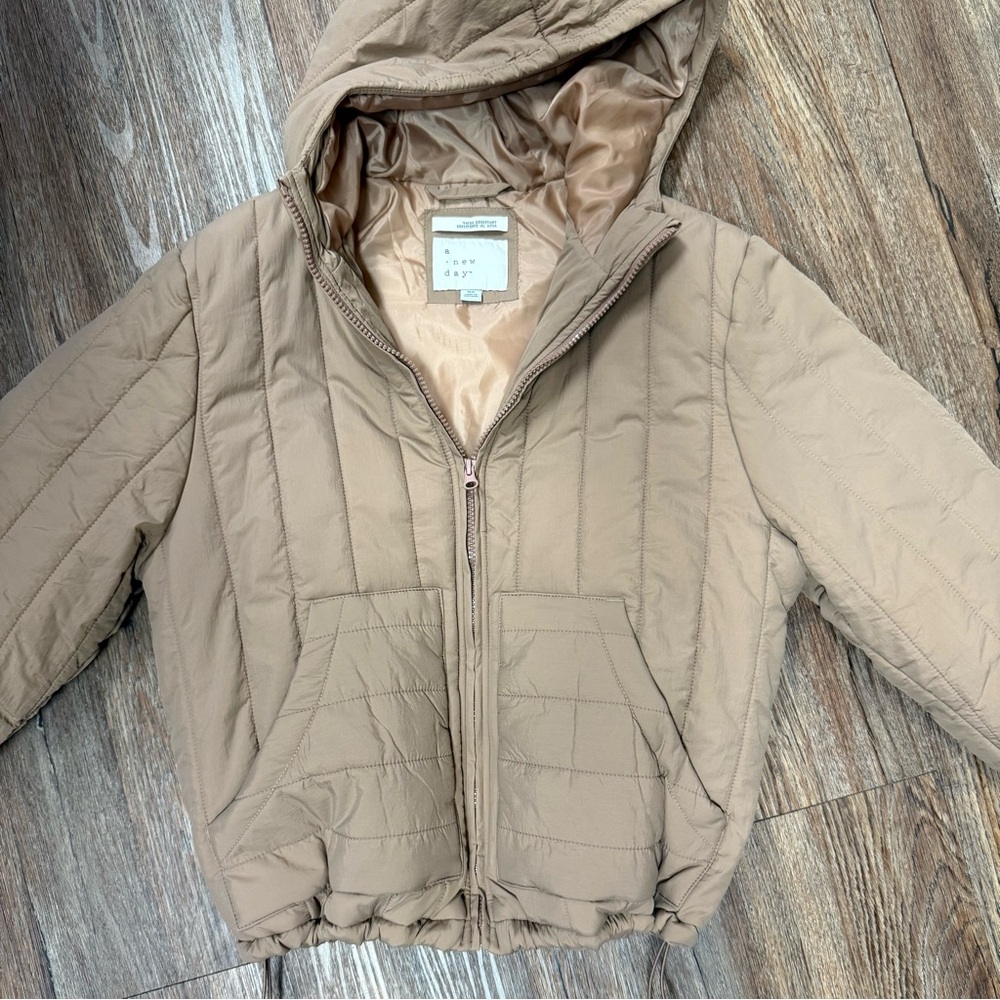 *a new day* Puffer Jacket w/ Hood Like New Medium - Picture 4 of 5